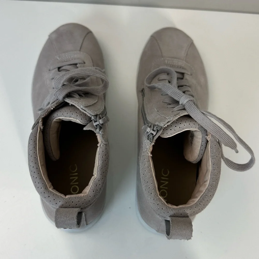 Vionic Jenning Light Gray Suede High‎ Top Athletic Shoe Sneaker Women's Size 8